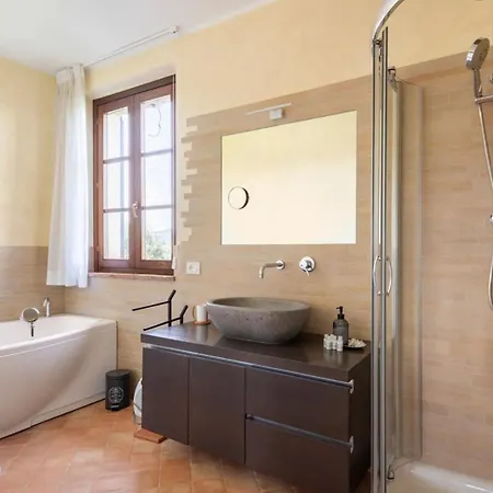 Caini Apartment